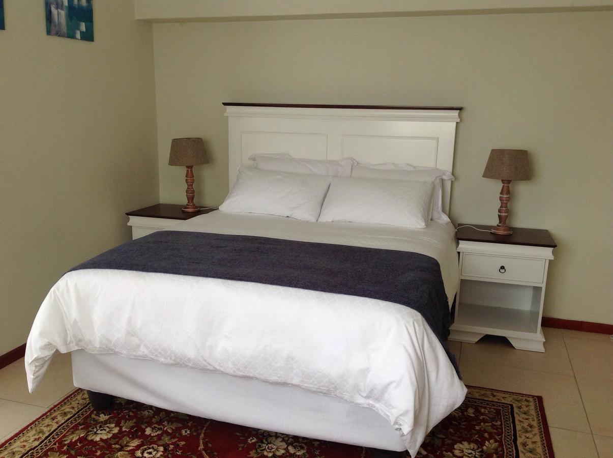 Vinolux Guest House Mthatha Extérieur photo