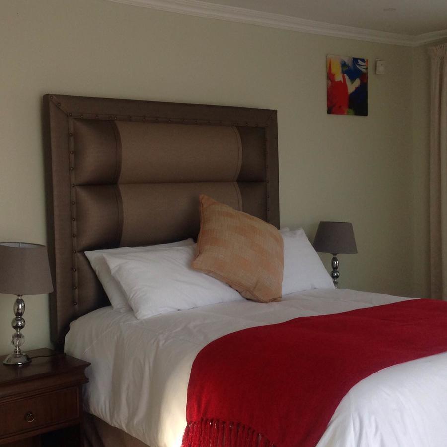 Vinolux Guest House Mthatha Extérieur photo