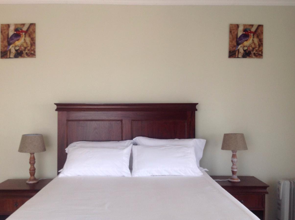 Vinolux Guest House Mthatha Extérieur photo